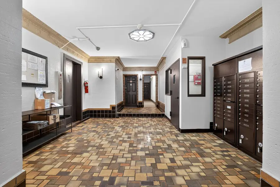 107 KENSINGTON AVE #203, Jersey City, NJ 07306 - #3