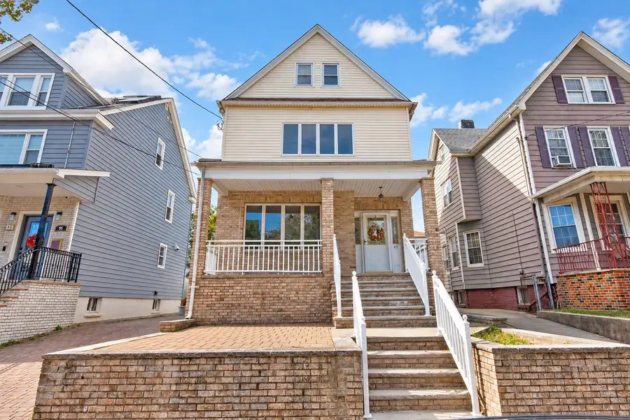 97 GARRETSON AVE, Bayonne, NJ 07002 - #2