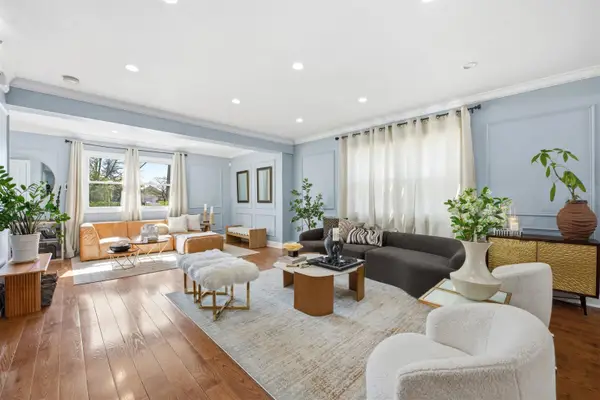 301 ROOSEVELT AVE, Hasbrouck Heights, NJ 07604