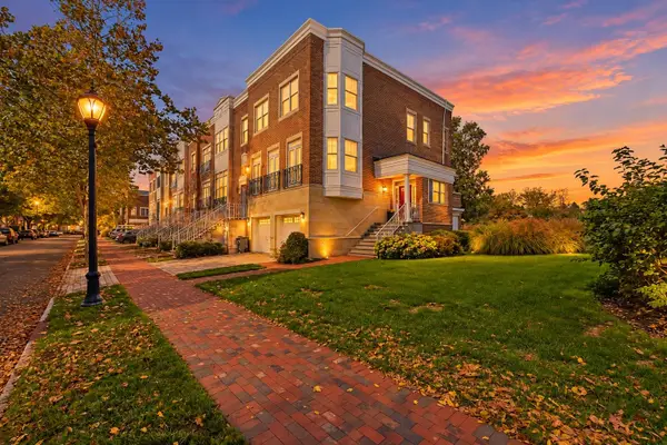 28 CONSTITUTION WAY #TH-28, JC, Greenville, NJ 07305