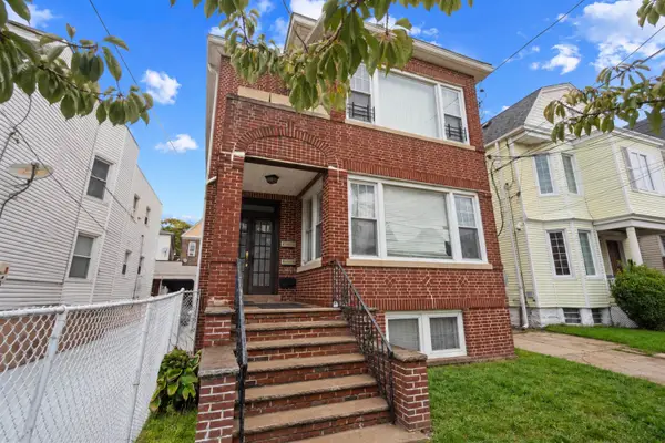 56 WARNER AVE, JC, Greenville, NJ 07305