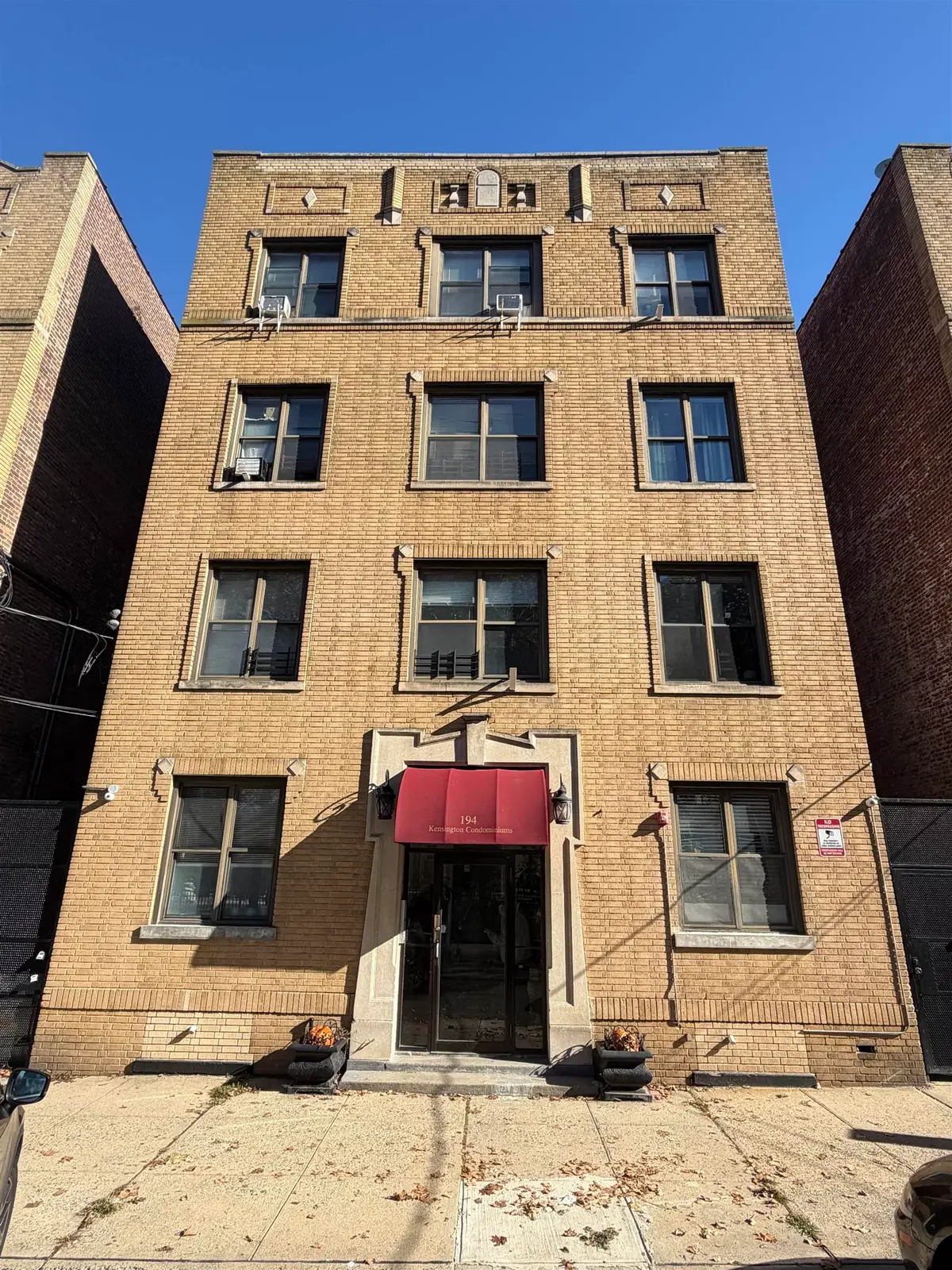 194 KENSINGTON AVE #203, Jersey City, NJ 07306 - #1