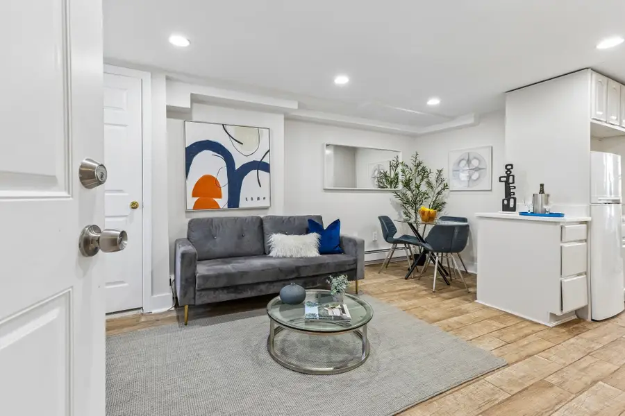 229 BRUNSWICK ST #1, Jersey City, NJ 07302 - #2