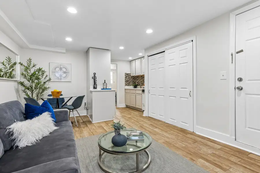 229 BRUNSWICK ST #1, Jersey City, NJ 07302 - #3