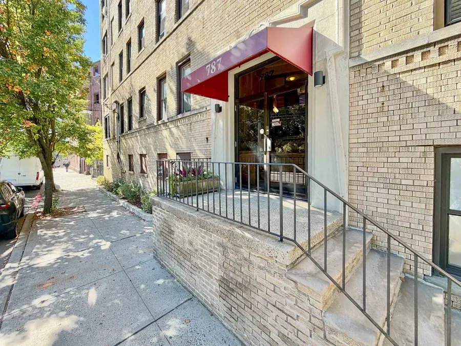 787 SUMMIT AVE #11, Jersey City, NJ 07307 - #2
