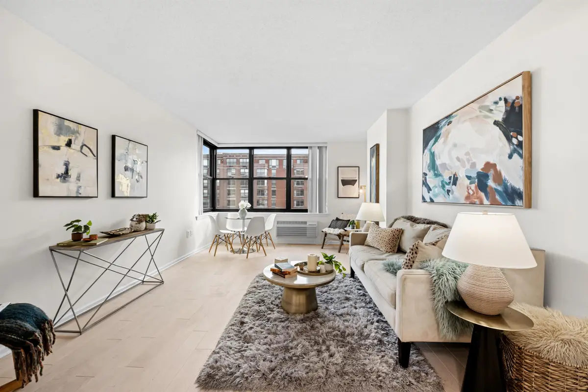 2 CONSTITUTION CT #1008, Hoboken, NJ 07030 - #1
