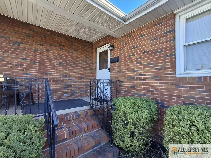 -411 Lefferts Street, South Amboy, NJ 08879 - Image #2