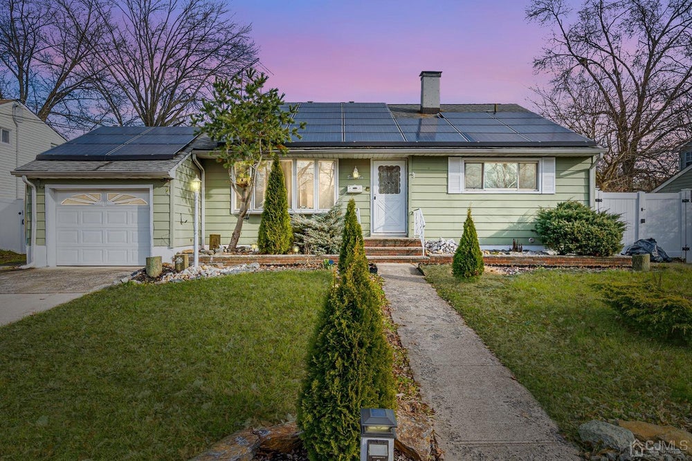 62 Hickory Road, Colonia, NJ 07067 BHGRE