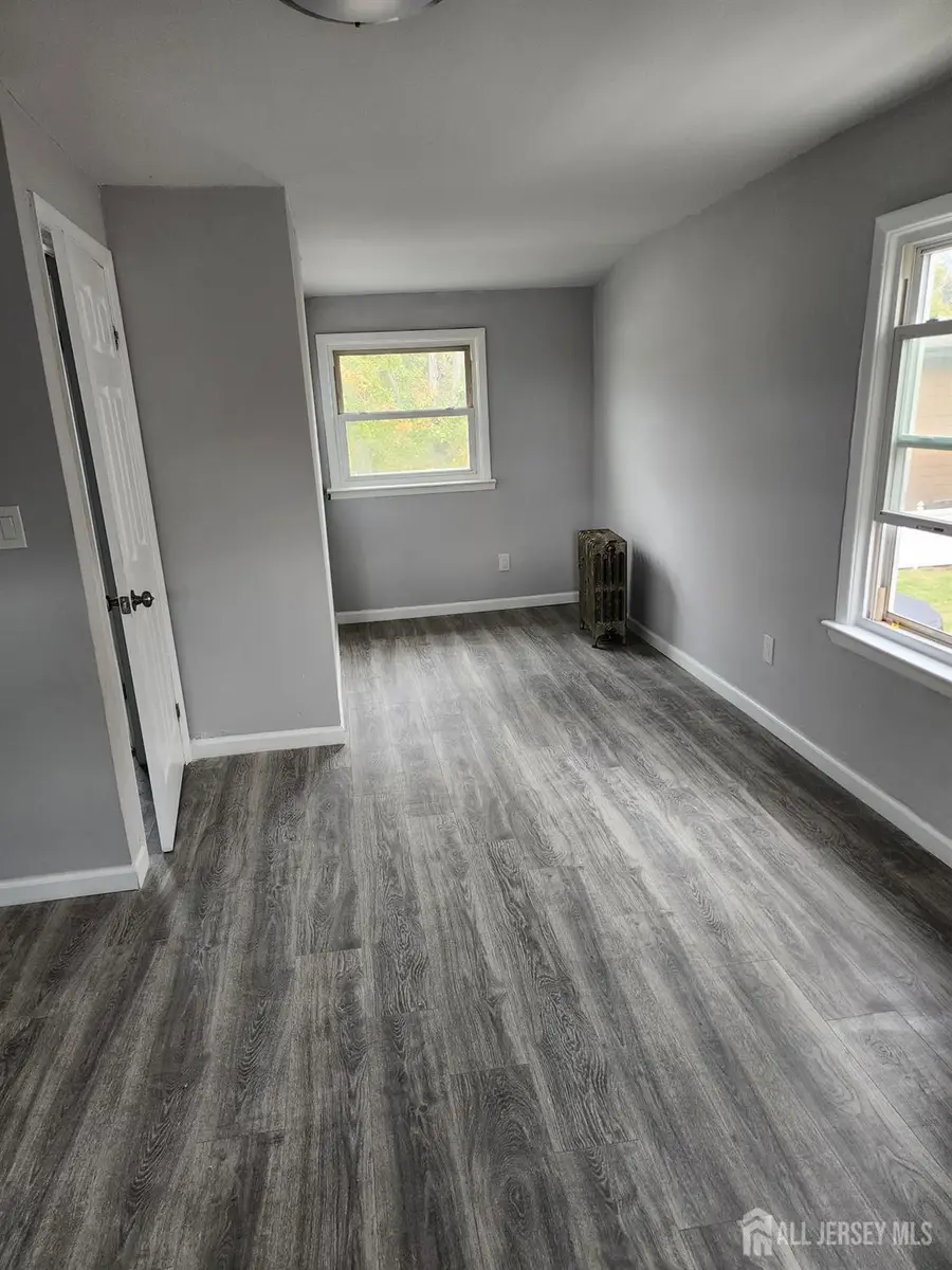 -993 Hamilton Street, Somerset, NJ 08873 - Image #2