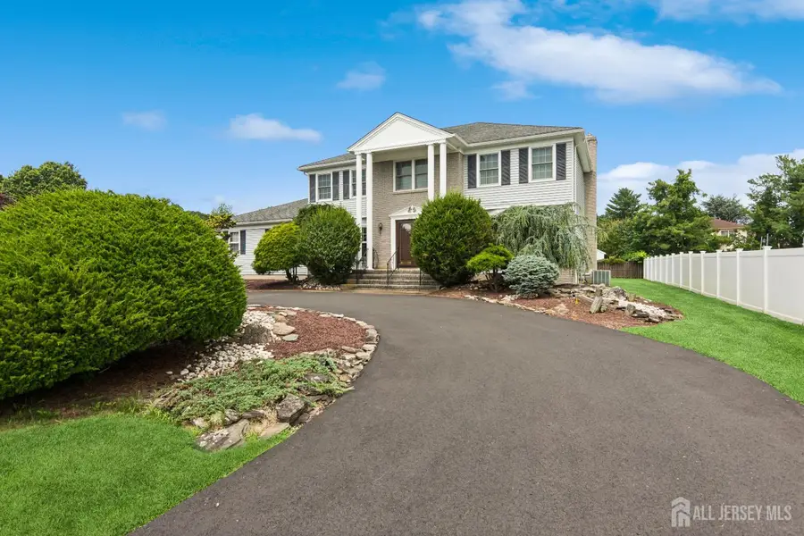 -126 Wyncrest Road, Marlboro, NJ 07746 - Image #3