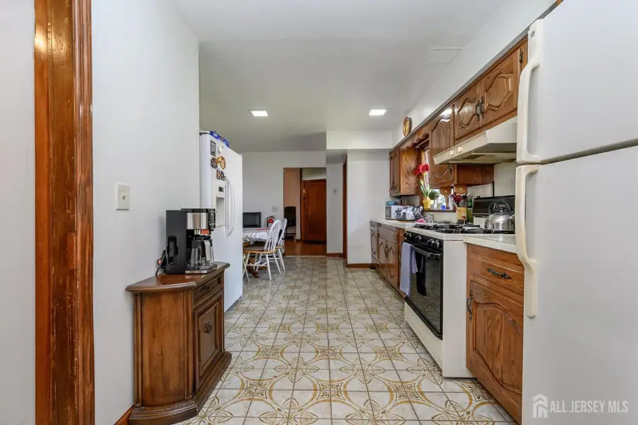 -84 E Somerset Street E, Raritan, NJ 08869 - Image #3