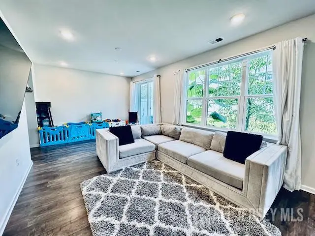 -803 Greenland Square, Highland Park, NJ 08904 - #3