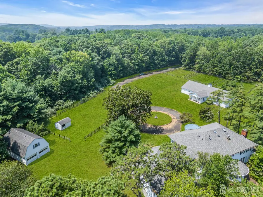 -447 Stagecoach Road, Millstone, NJ 08510 - Image #2