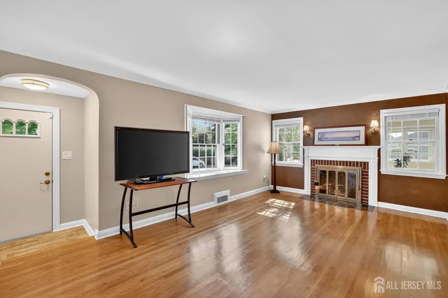 -9 Kirklin Place, East Brunswick, NJ 08816 - Image #3