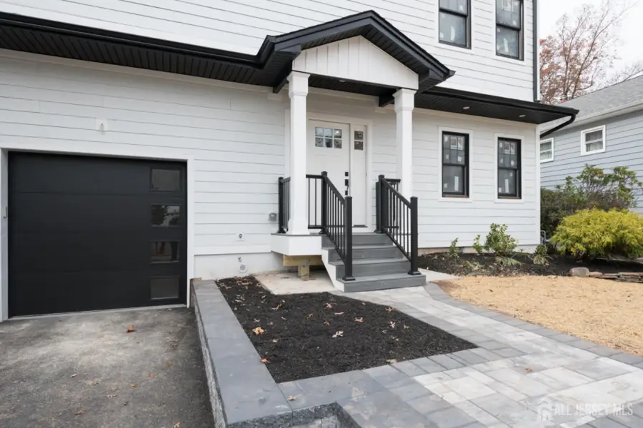 -21 Heathcote Avenue, Edison, NJ 08817 - Image #3