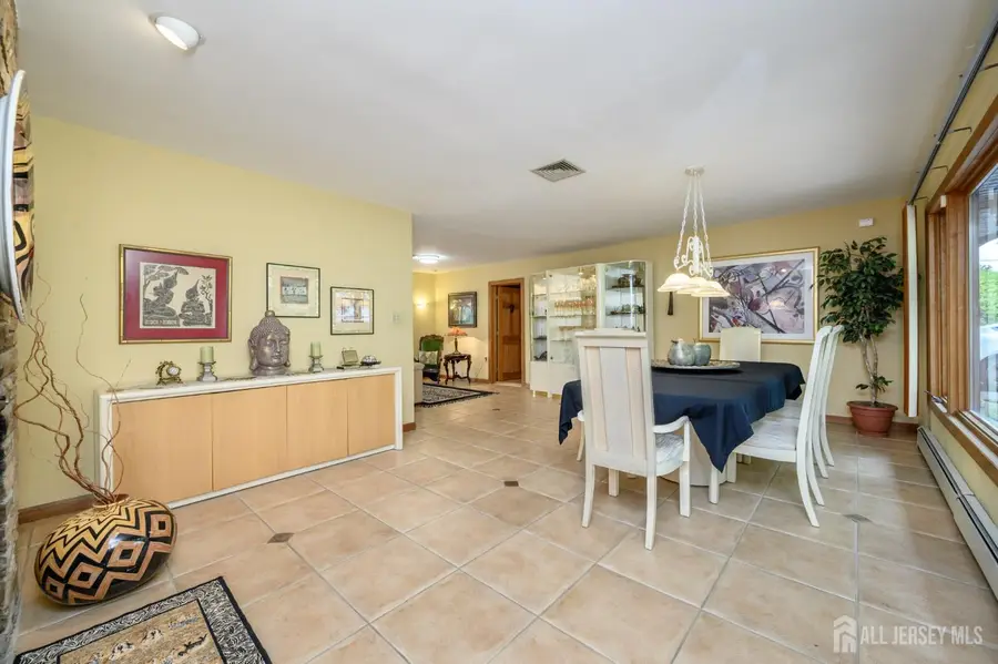 -10 Deercrest Drive, Holmdel, NJ 07733 - Image #3