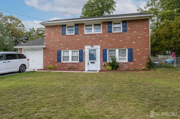 -2309 S Cuthbert Drive S, Lindenwold, NJ 08021