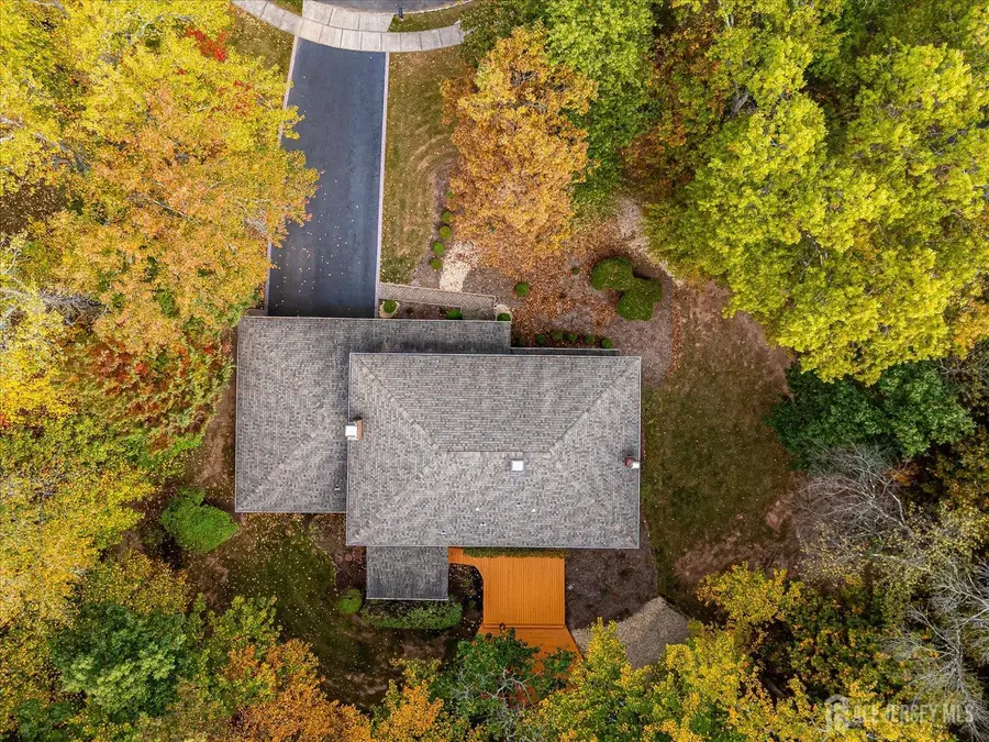 -8 Woodmere Road, North Brunswick, NJ 08902 - #2