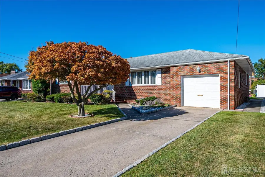 -670 Columbus Circle, Perth Amboy, NJ 08861 - Image #2