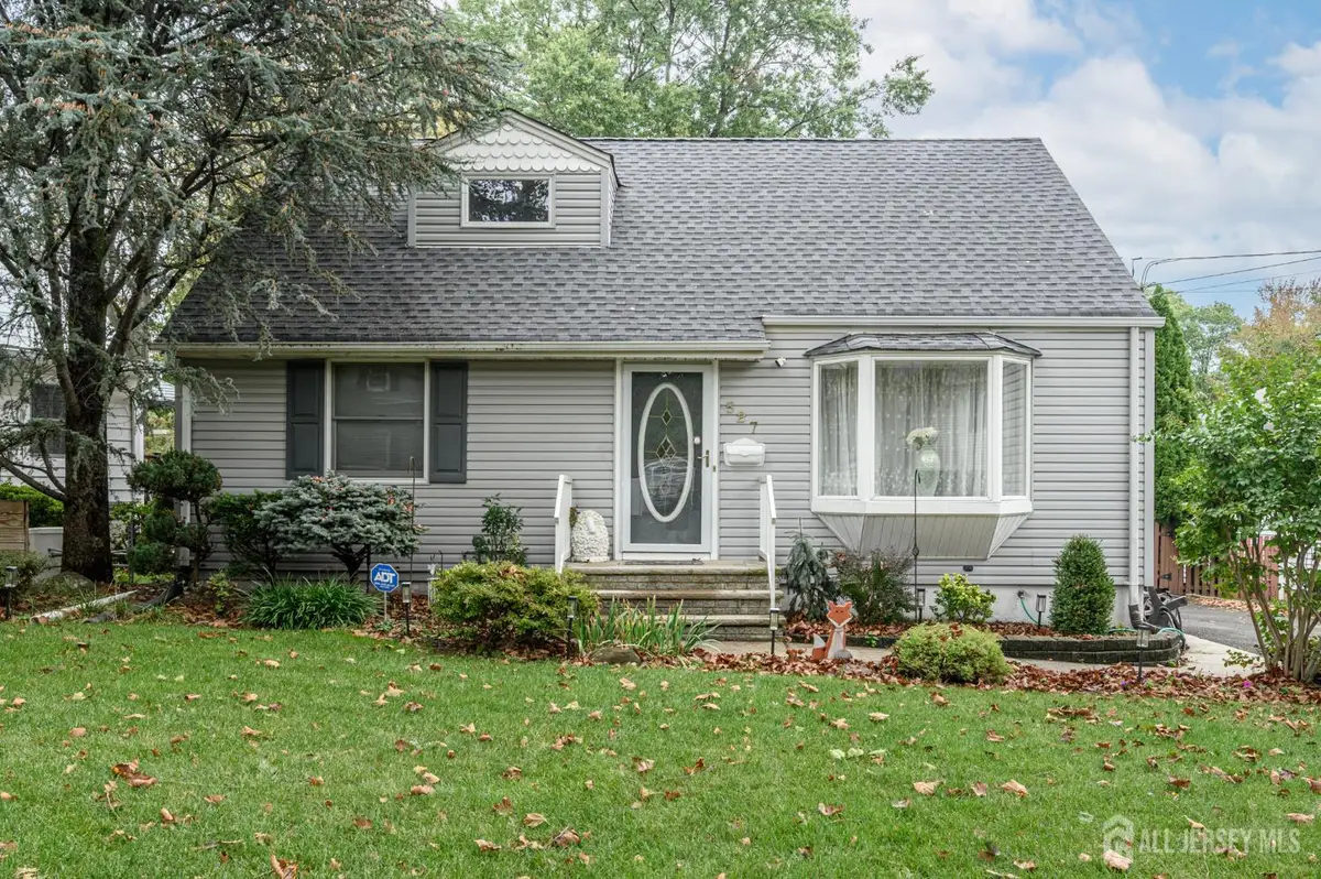 -527 Albermarle Street, Rahway, NJ 07065 - Image #1