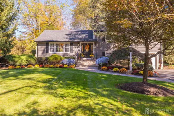 -374 S Maple Avenue S, Bernards, NJ 07920