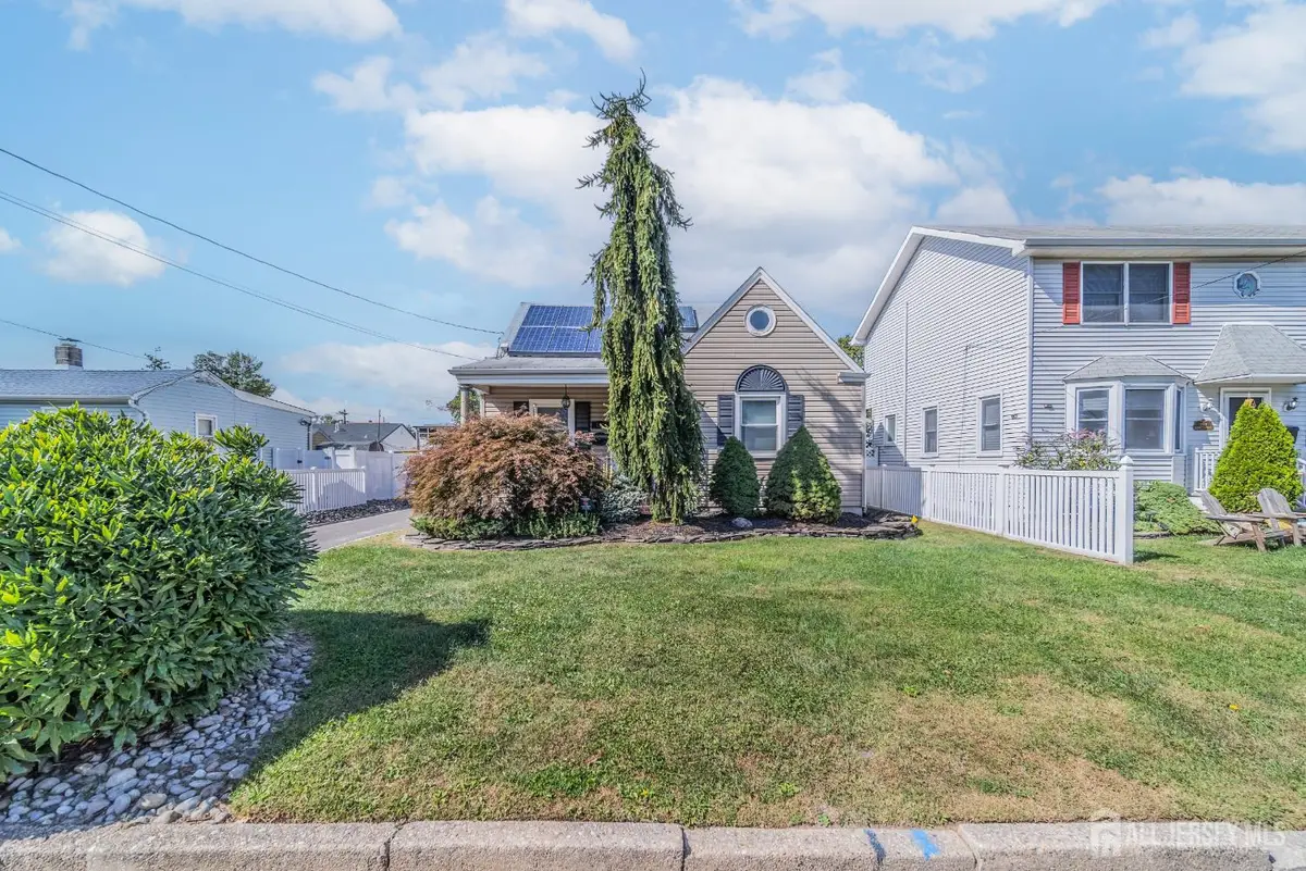 -745 Lee Street, Perth Amboy, NJ 08861 - Image #1
