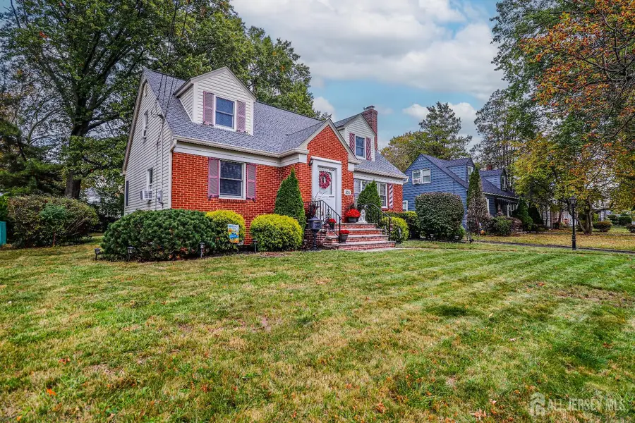 -331 W Inman Avenue W, Rahway, NJ 07065 - Image #3