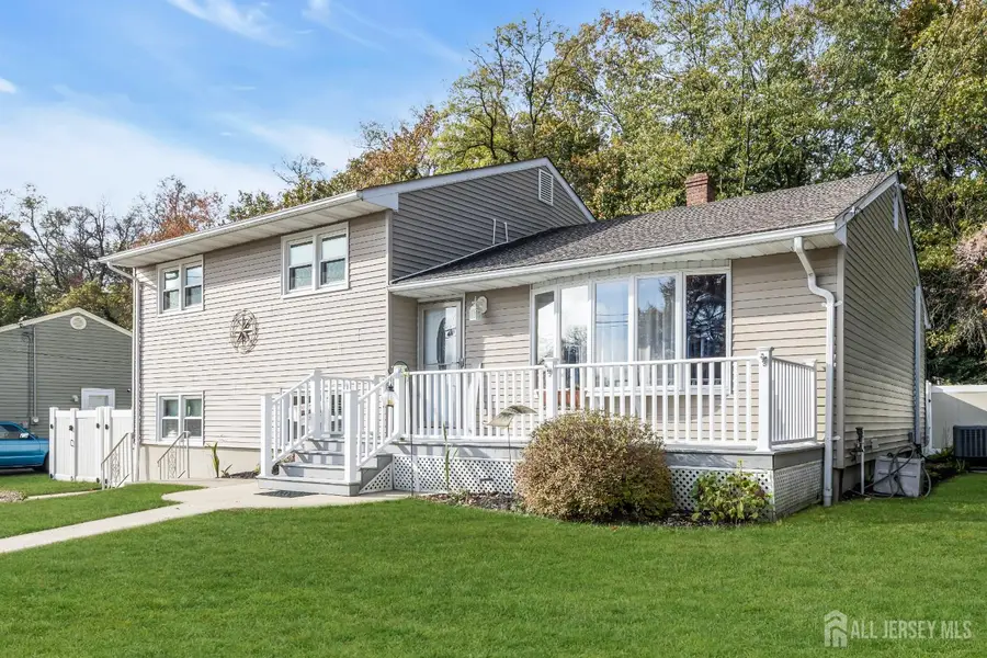 -4 Nicholas Court, Milltown, NJ 08850 - Image #2