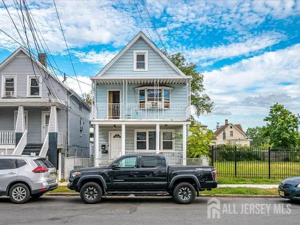 -588 Charles Street, Perth Amboy, NJ 08861