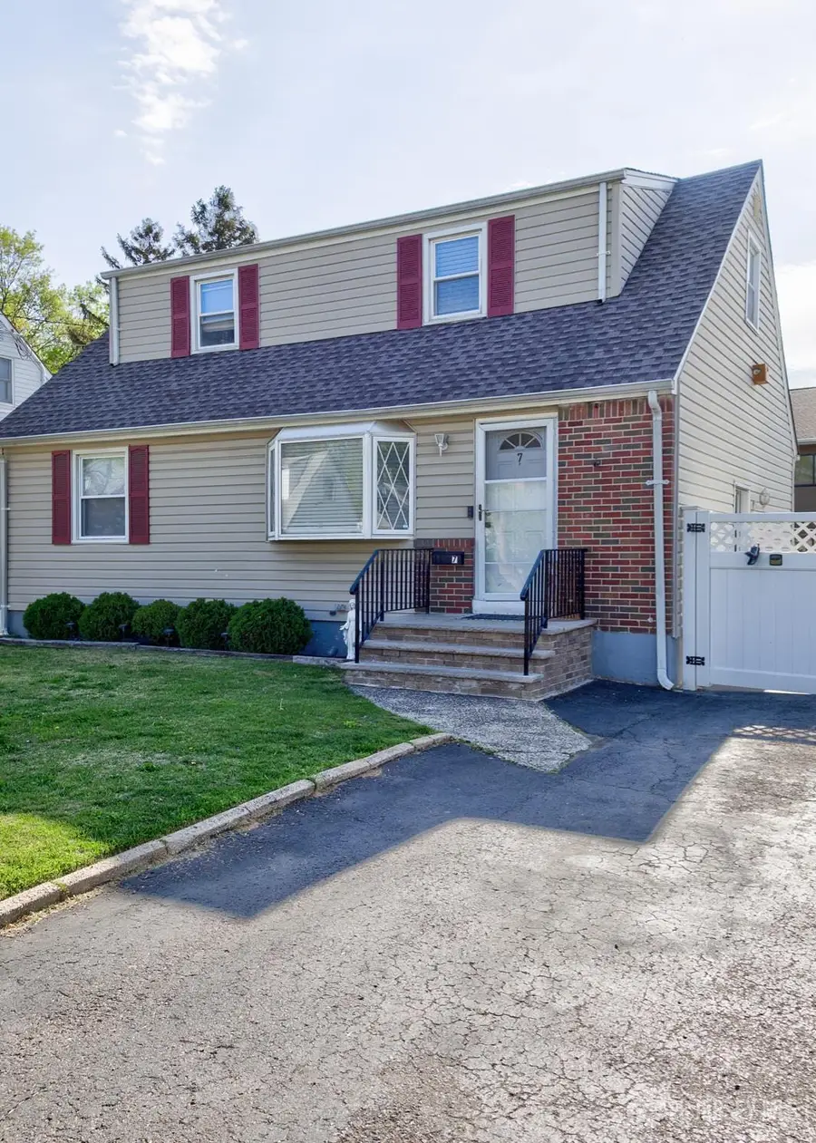 -7 Kenneth Avenue, Parlin, NJ 08859 - Image #2