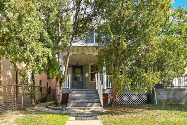 -68 Danforth Avenue, Jersey City, NJ 07305