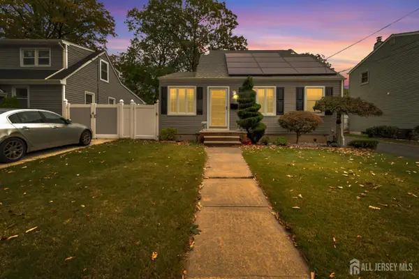 -34 Chase Avenue, Avenel, NJ 07001