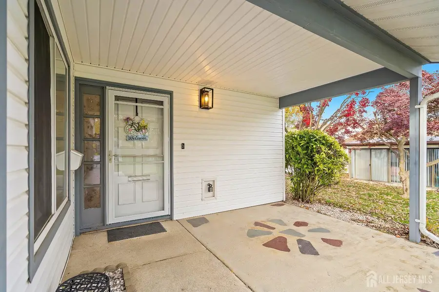 -83 Banyan Plaza, Clearbrook, NJ 08831 - Image #3