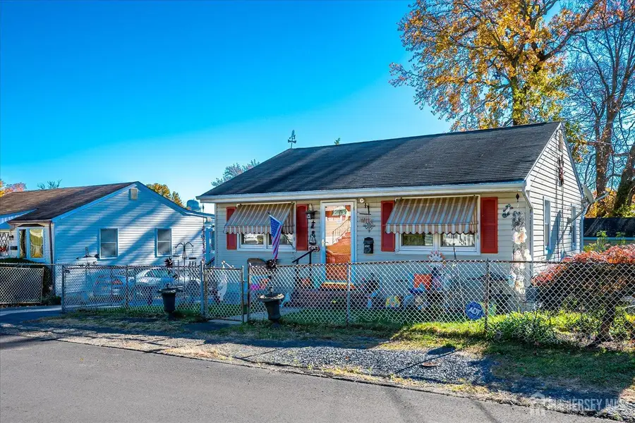 -615 Greenwood Avenue, Laurence Harbor, NJ 08879 - Image #2