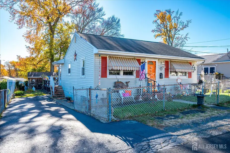 -615 Greenwood Avenue, Laurence Harbor, NJ 08879 - Image #3