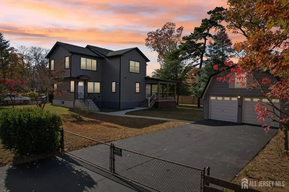 -102 Fernhead Avenue, Spotswood, NJ 08884 - Image #1