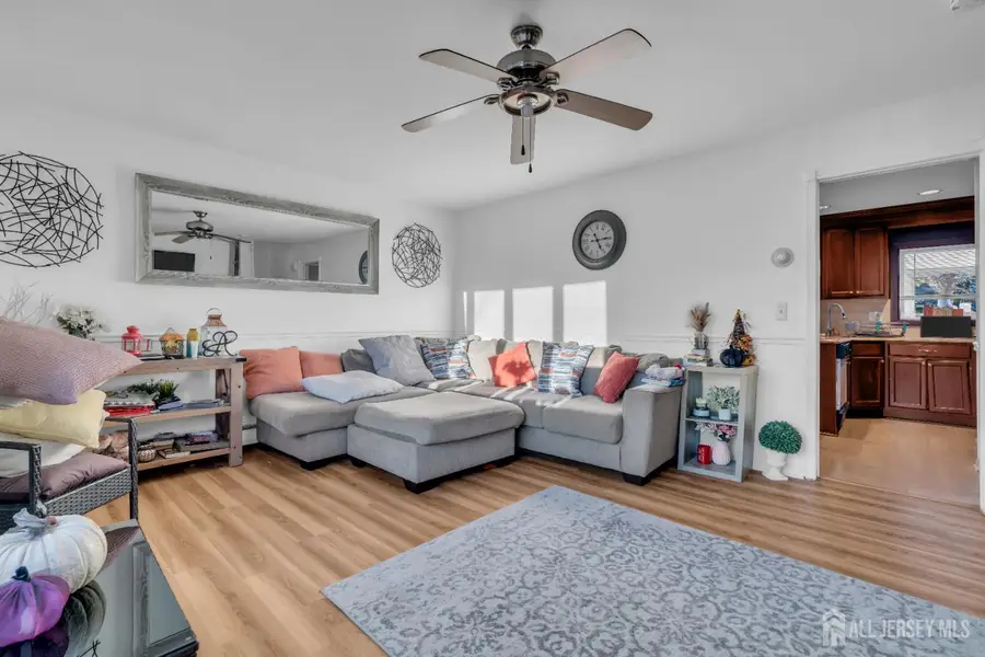 -164 Pennsylvania Avenue, Hopelawn, NJ 08861 - Image #2