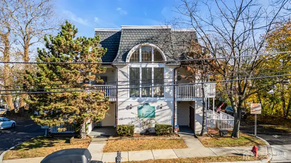 -100 Navesink Avenue, Highlands, NJ 07732