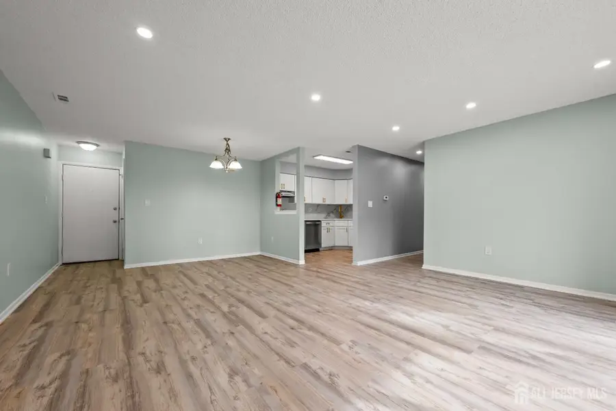 -7703 Tamarron Drive, Plainsboro, NJ 08536 - Image #3