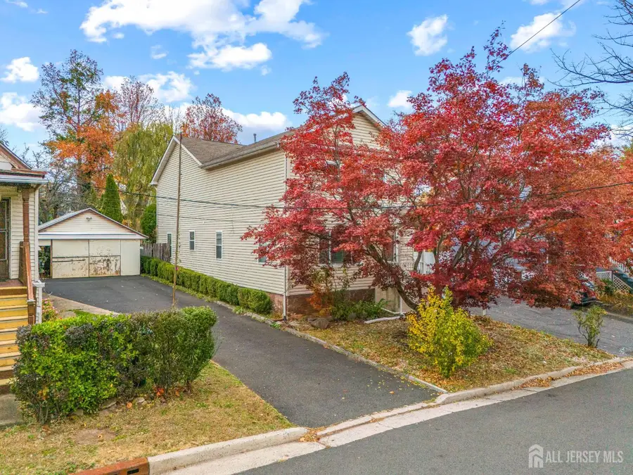 -74 Wildwood Avenue, Edison, NJ 08837 - Image #2