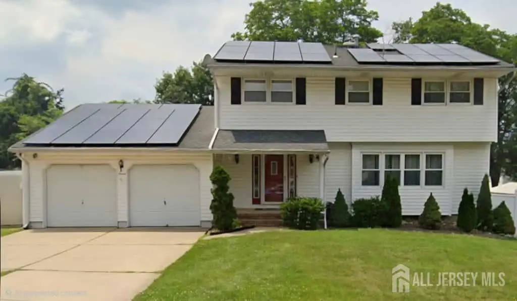 -7 Stradford Road, Sayreville, NJ 08859 - Image #1