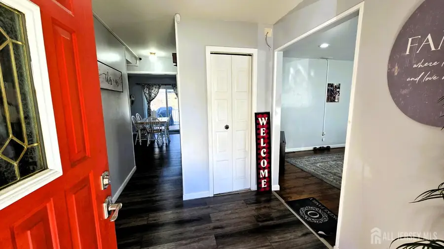 -7 Stradford Road, Sayreville, NJ 08859 - Image #2