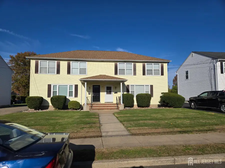-975-A & B Bergen Avenue, North Brunswick, NJ 08902 - Image #2
