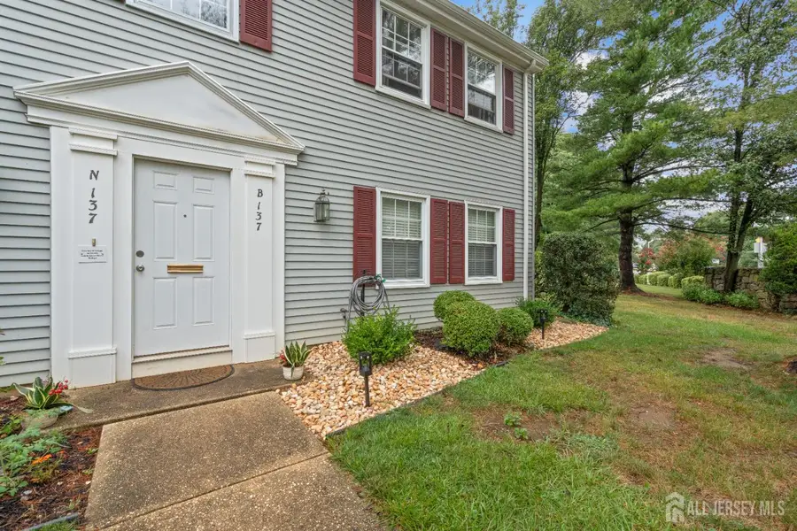 -137 N Plymouth Lane, Monroe, NJ 08831 - Image #2