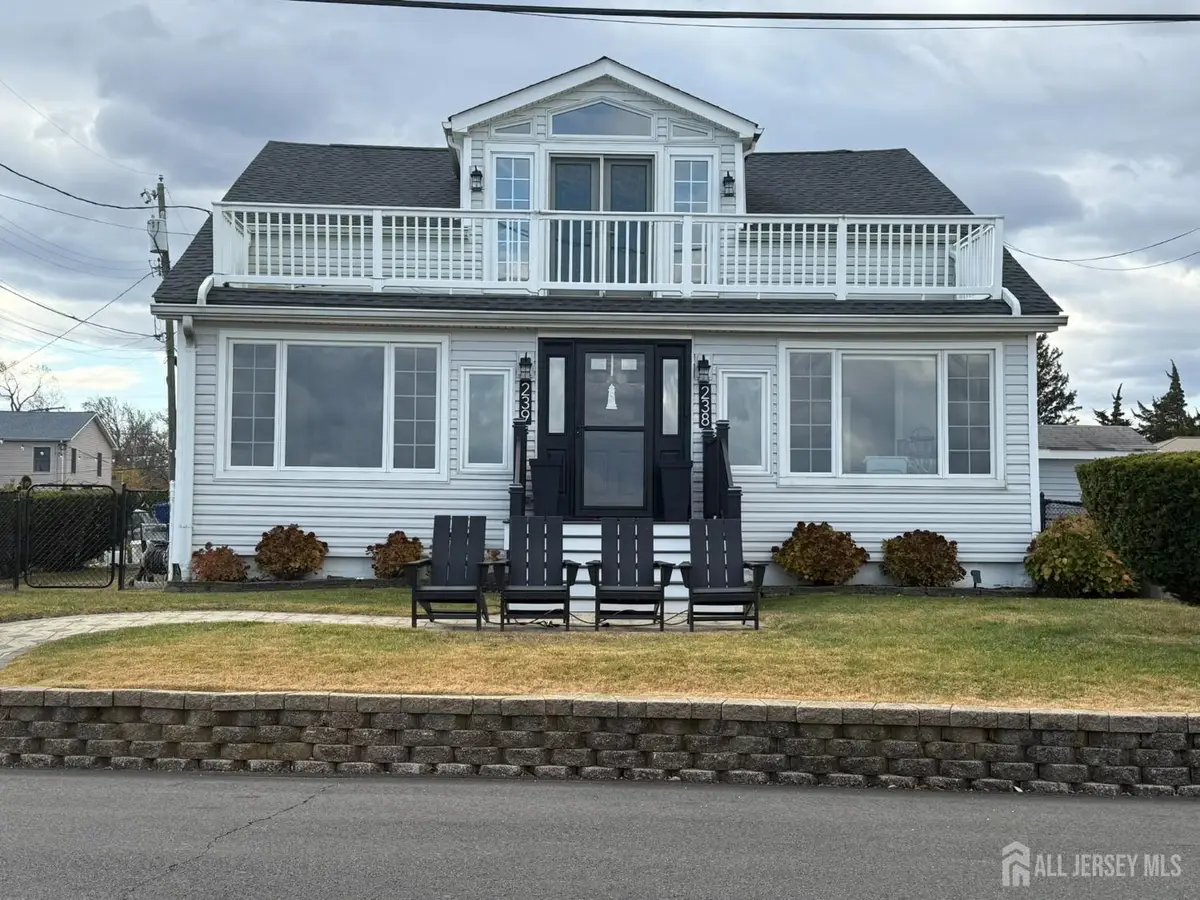 -238-239 Shoreland Circle, Laurence Harbor, NJ 08879 - Image #1