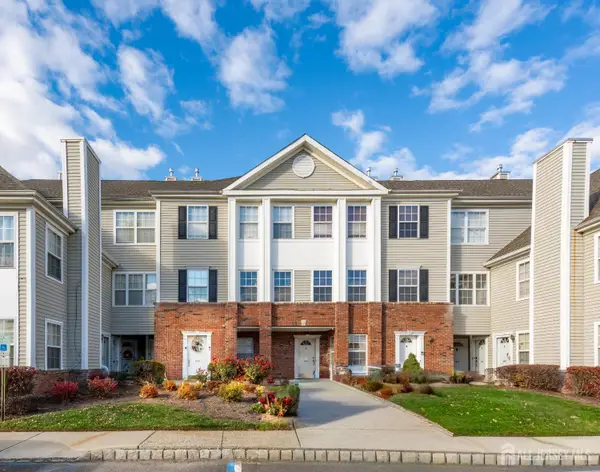 -2008 Ridgeview Court, Sayreville, NJ 08859