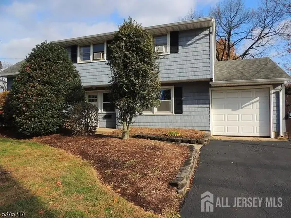 -52 Greenbrook Road, Middlesex, NJ 08846