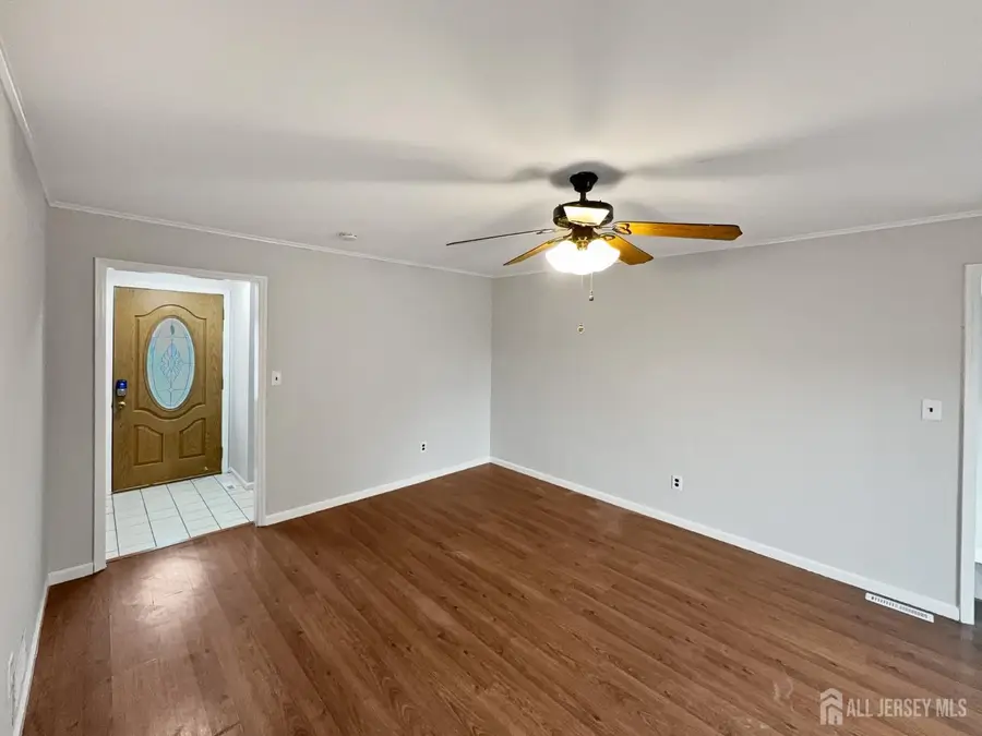 -38 Warrenville Road, Middlesex, NJ 08846 - Image #3