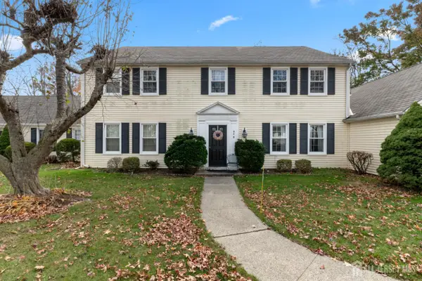 -94 Gloucester Way #B, Monroe, NJ 08831
