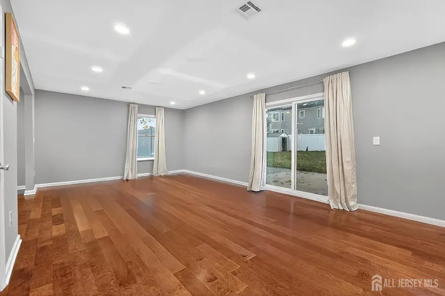 -18 Baxter Road, Edison, NJ 08817 - Image #3